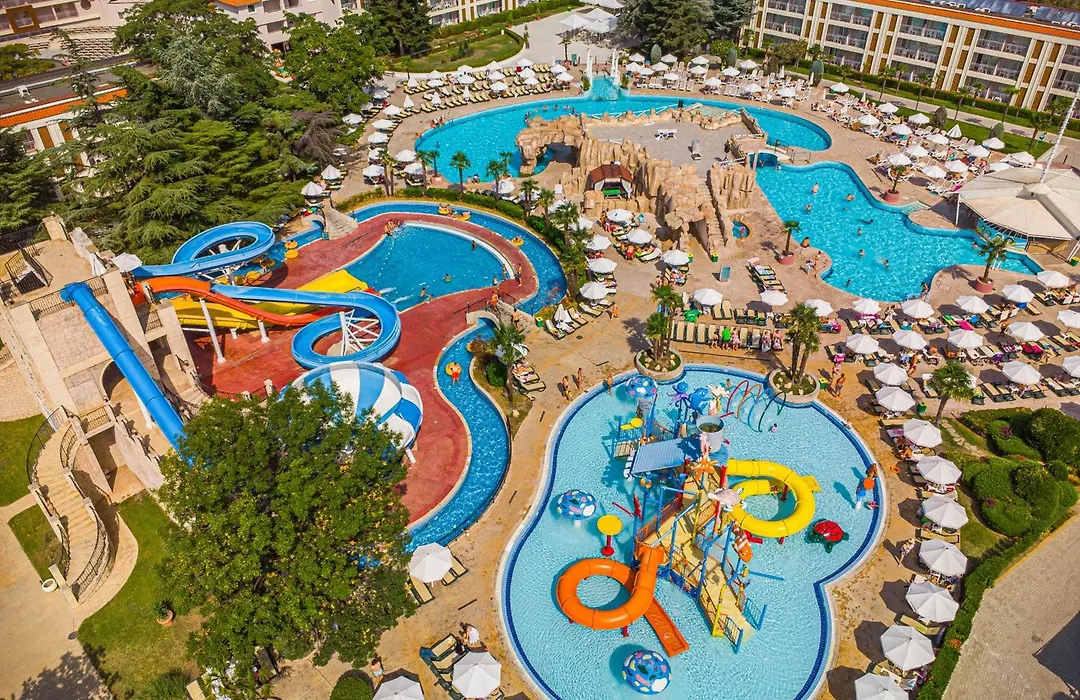 Dit Evrika Beach Club Hotel-1