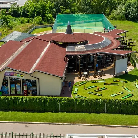 Aqua Nevis Hotel & Aqua Park-2